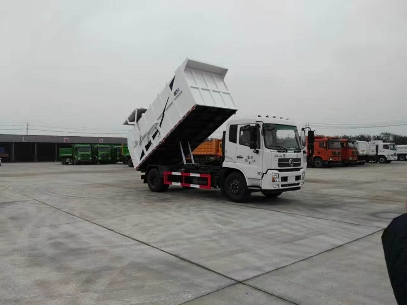 東風(fēng)天錦15-17方對接垃圾車